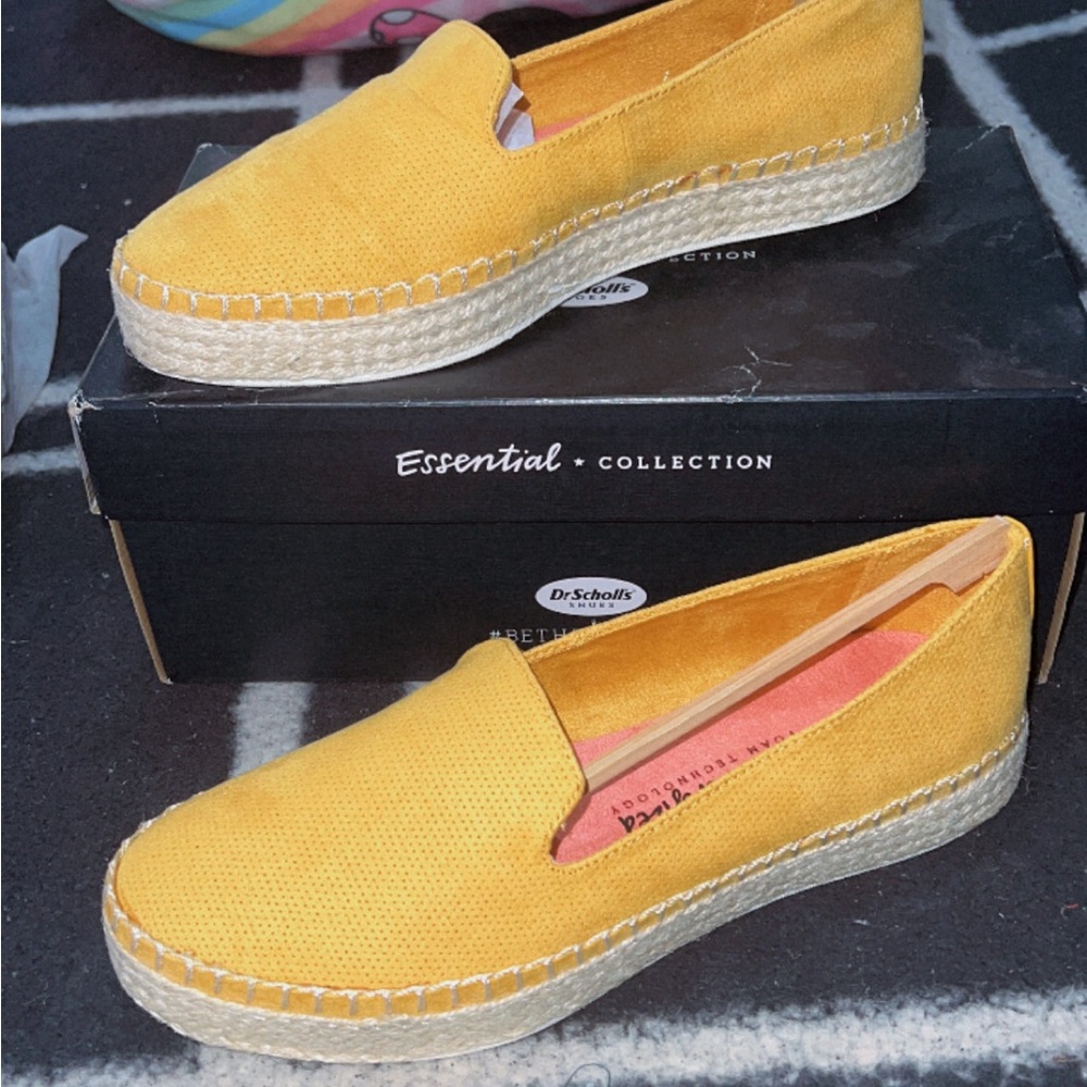 New Dressy Flats